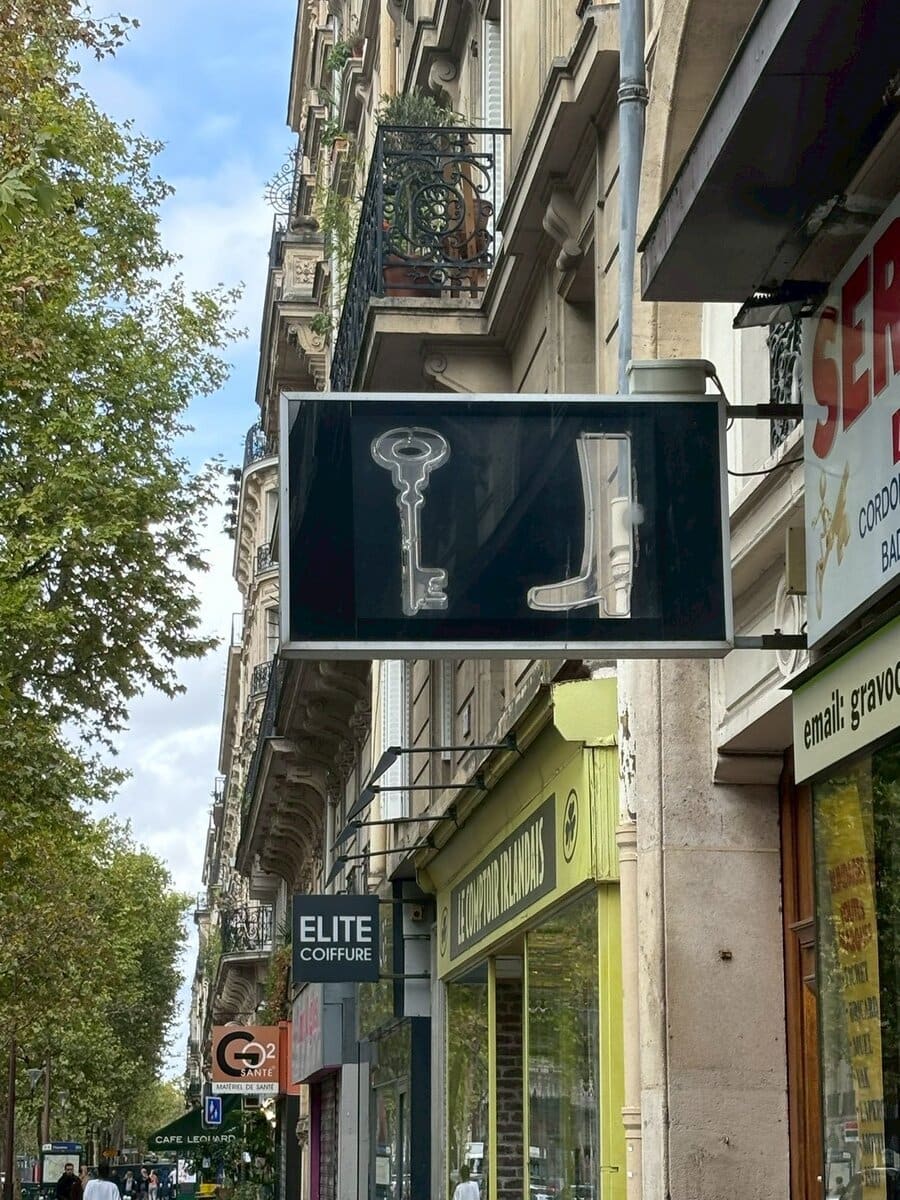 STANFORD所属のモデル・茉夜マドレーヌの好きなもの④街を歩いて建物を見ること