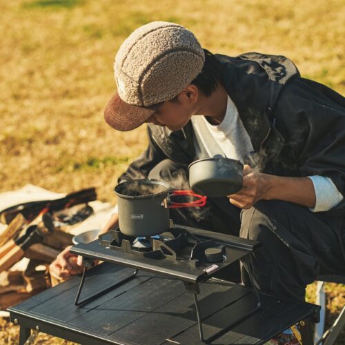 コールマンのソロキャンプでおススメ！フラットテーブル/60（ブラック）とデュアルガスバーナーストーブ