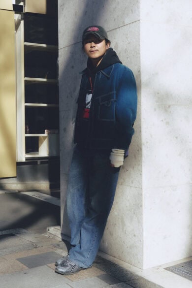 【スナップ】主張の強すぎない挿し色を随所に効かせた上級者コーデ