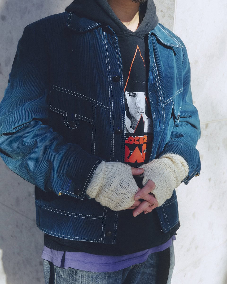 【スナップ】主張の強すぎない挿し色を随所に効かせた上級者コーデ