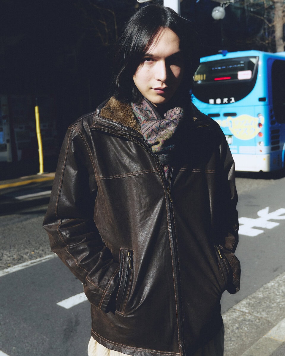 【スナップ】古着コーデの足元はやはりコンバースが常道