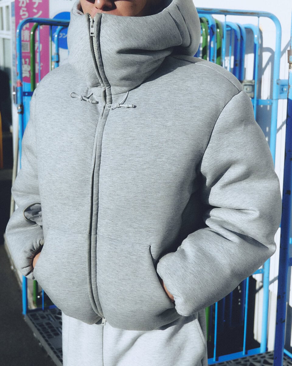 【スナップ】全身グレーでも…部屋着感が出ないようにしたポイントとは