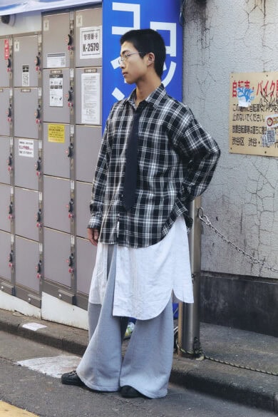 【スナップ】ホテルにあったガウンをレイヤードするという「お洒落偏差値」の高さ