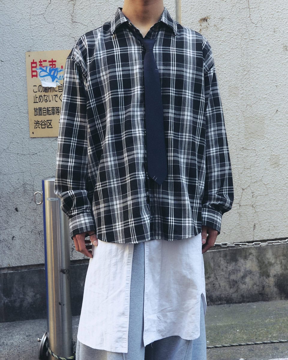 【スナップ】ホテルにあったガウンをレイヤードするという「お洒落偏差値」の高さ