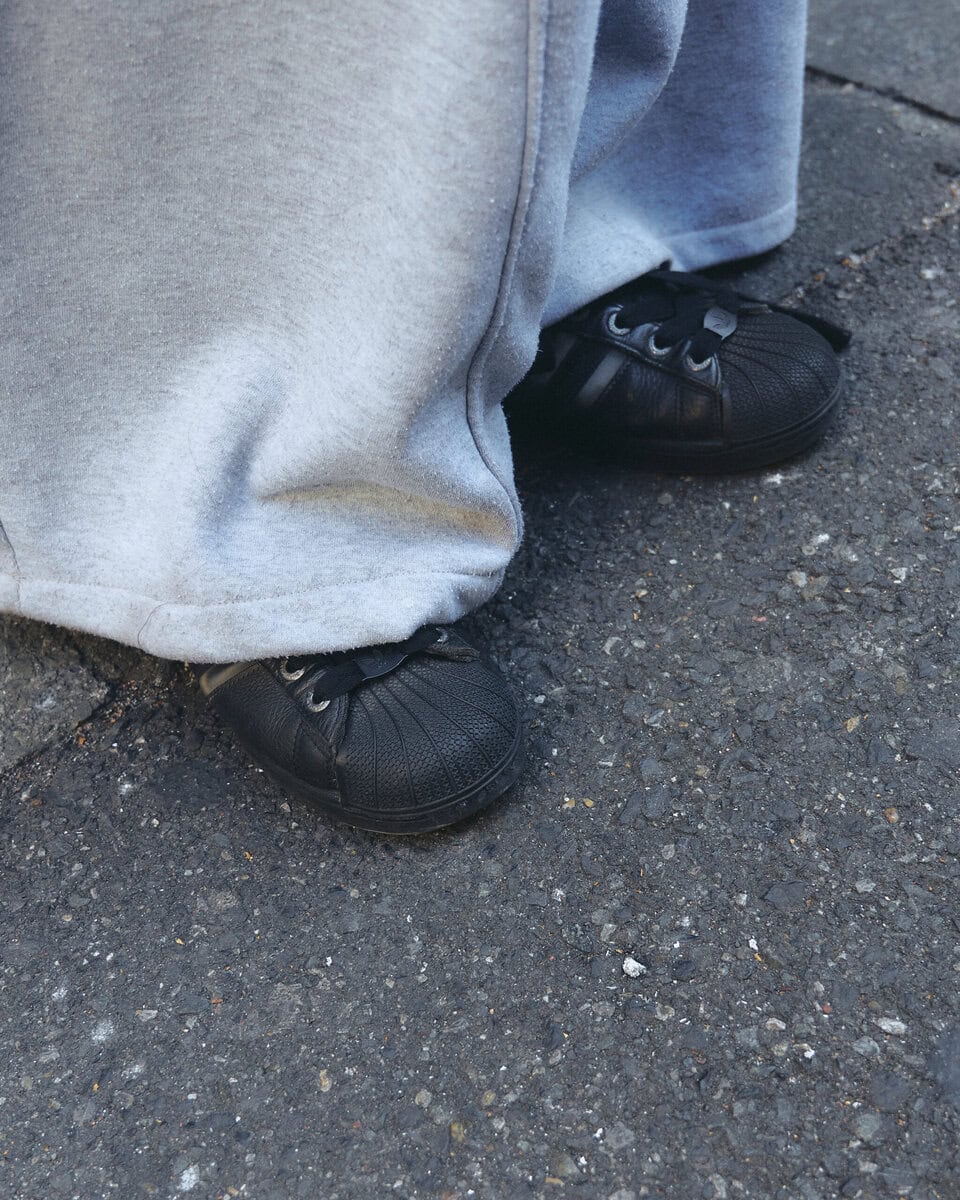 【スナップ】ホテルにあったガウンをレイヤードするという「お洒落偏差値」の高さ