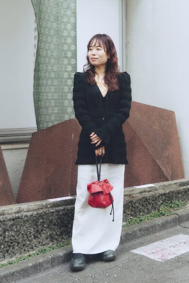 【スナップ】feticoメインのコーデにアイコニックなバッグを添えて
