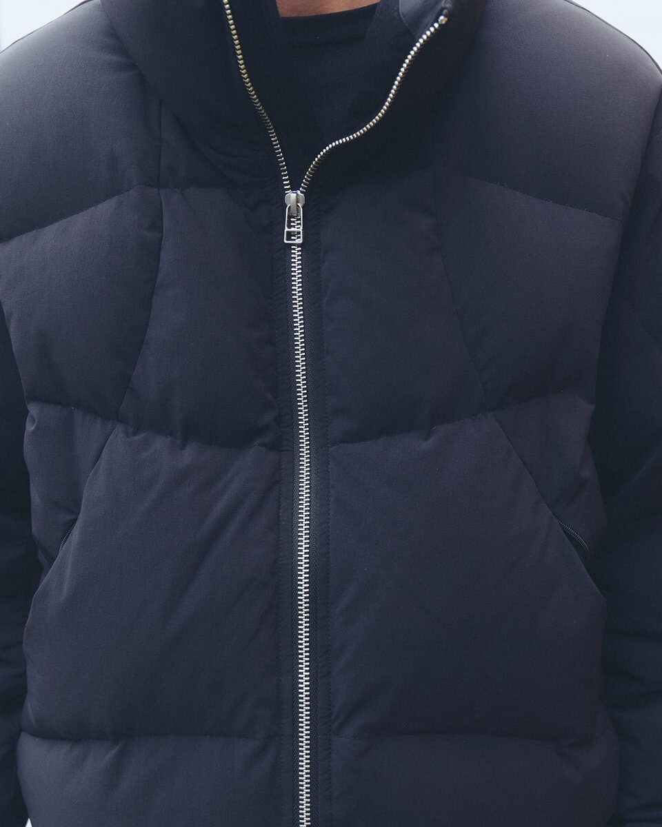 【スナップ】英国薫る足元のクロケット&ジョーンズでグッと上品なムードに