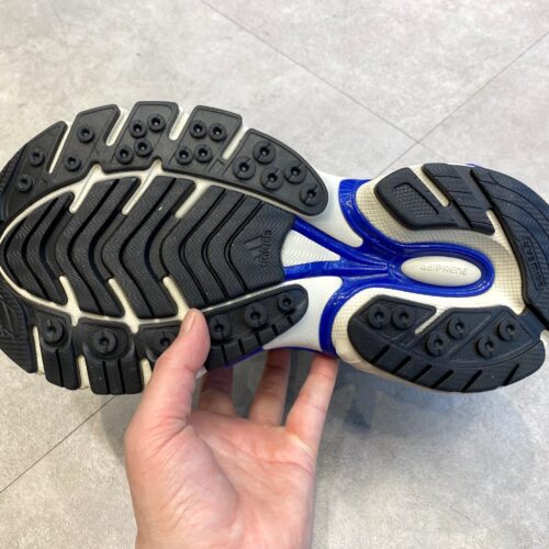 Pharrell Williams × adidas（ファレル・ウィリアムス × アディダス）のジェリーフィッシュ 