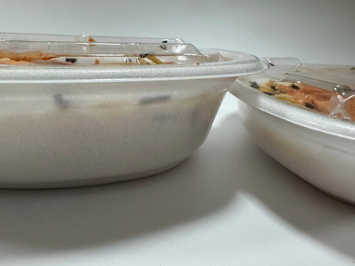 これ、パスタの容器じゃなくてどんぶりの容器ですよね？