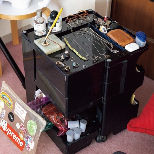 写真家 服部恭平さん(34歳)のお部屋(東京・1LDK)スナップ