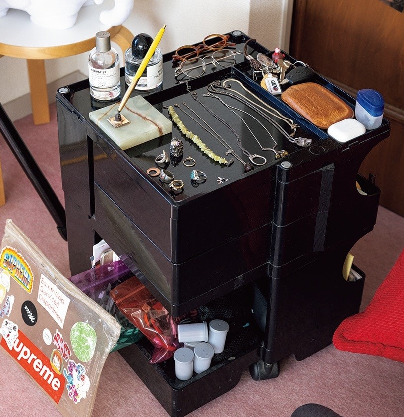 写真家 服部恭平さん(34歳)のお部屋(東京・1LDK)スナップ