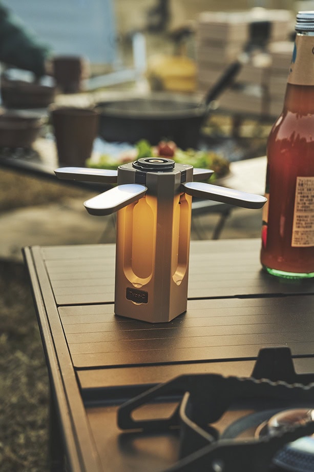 コールマンのコンパクトパネルライト