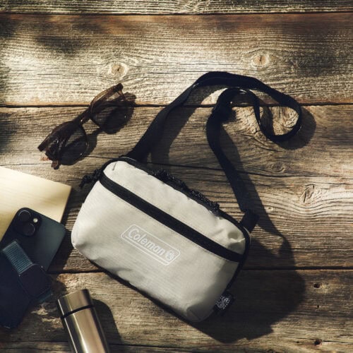 smart6月号特別付録 コールマンの背面メッシュ＆キーフック付きショルダーバッグ