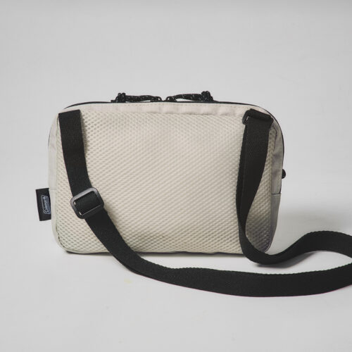 smart6月号特別付録 コールマンの背面メッシュ＆キーフック付きショルダーバッグ