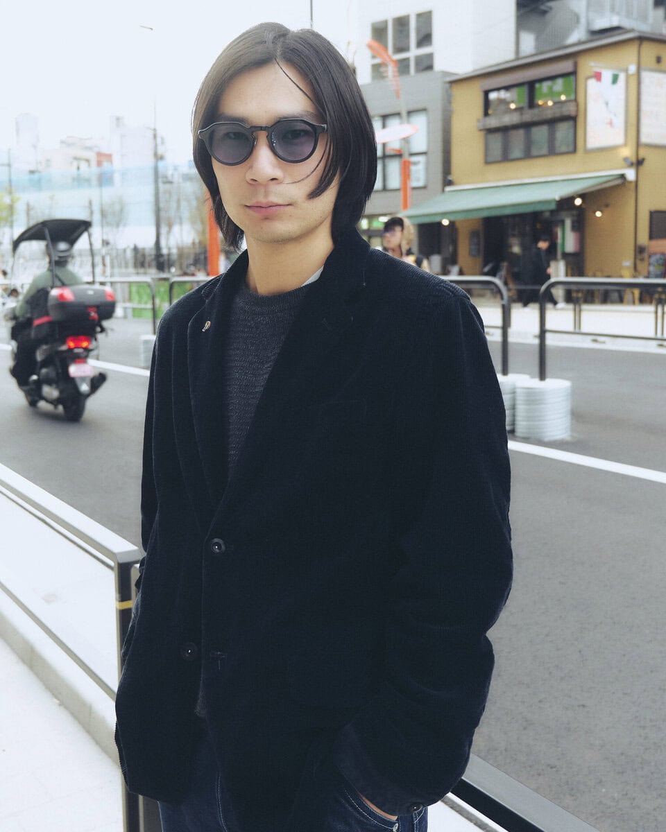 【30代スナップ】ジャケットを羽織るのは“カジュアルになりすぎない”魔法