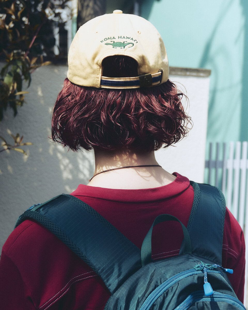 【20代スナップ】春は身軽な服装をしたい!つい気になる赤系のアイテムをメインに