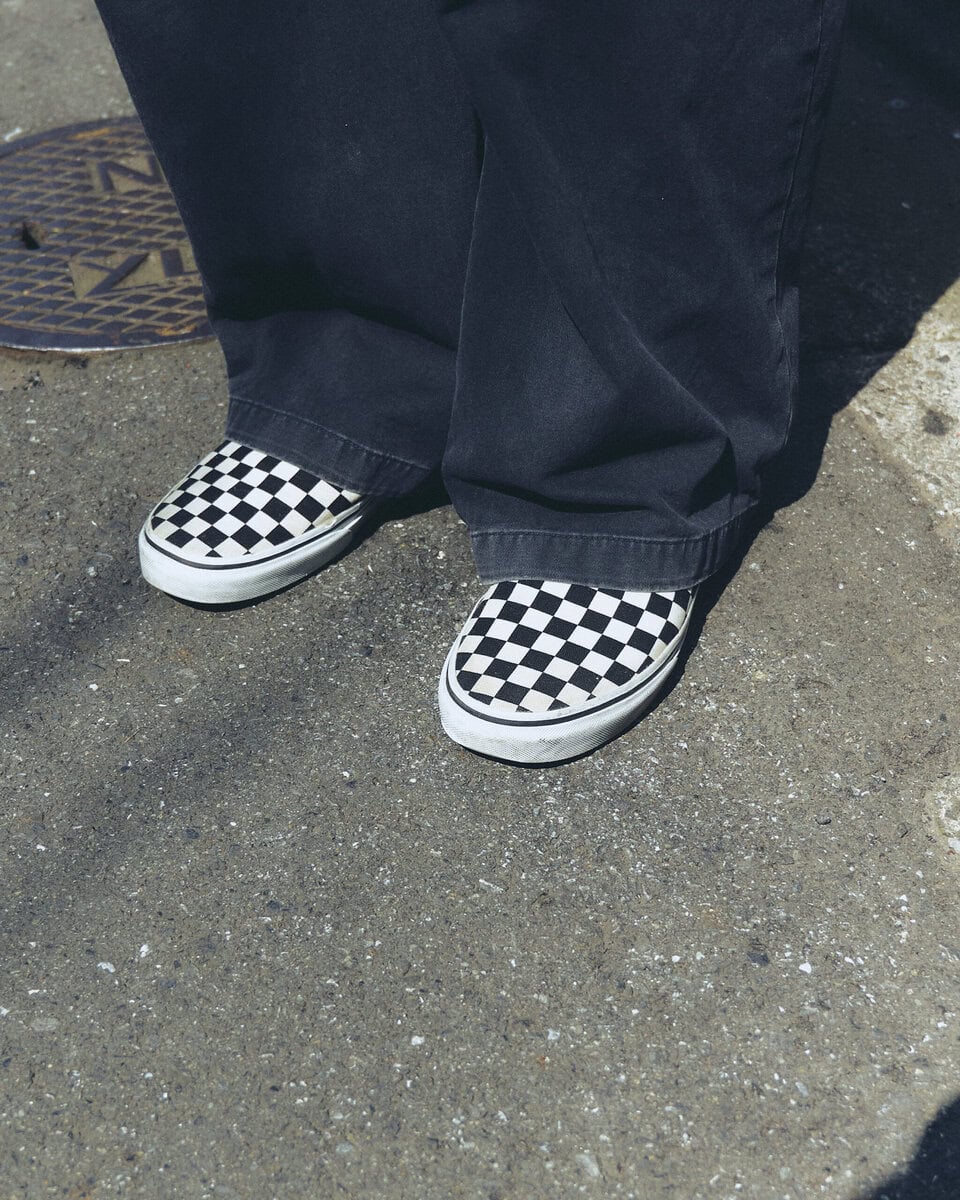 【30代スナップ】足元のヴァンズスリッポンでストリート感を演出