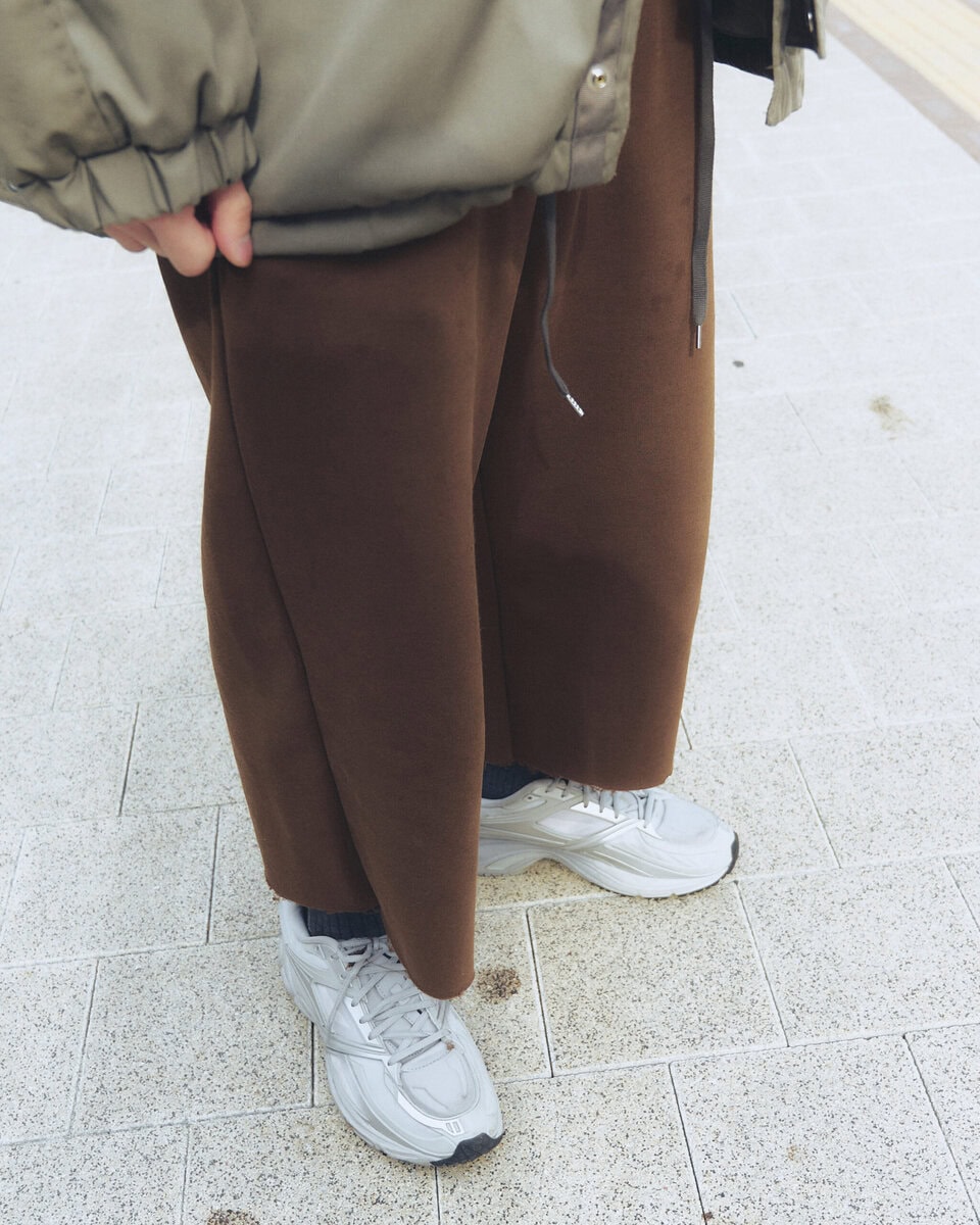 【スナップ】大好きなクロップドパンツでスニーカーを際立たせる