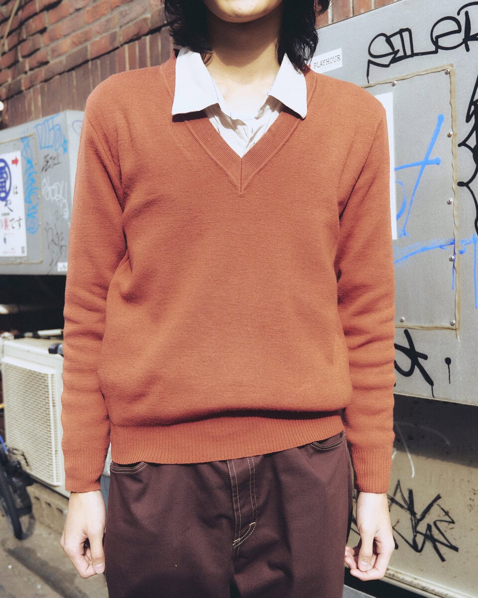 【スナップ】ヘアもアイテム選びも「70年代LOVE」ゆえのノスタルジック