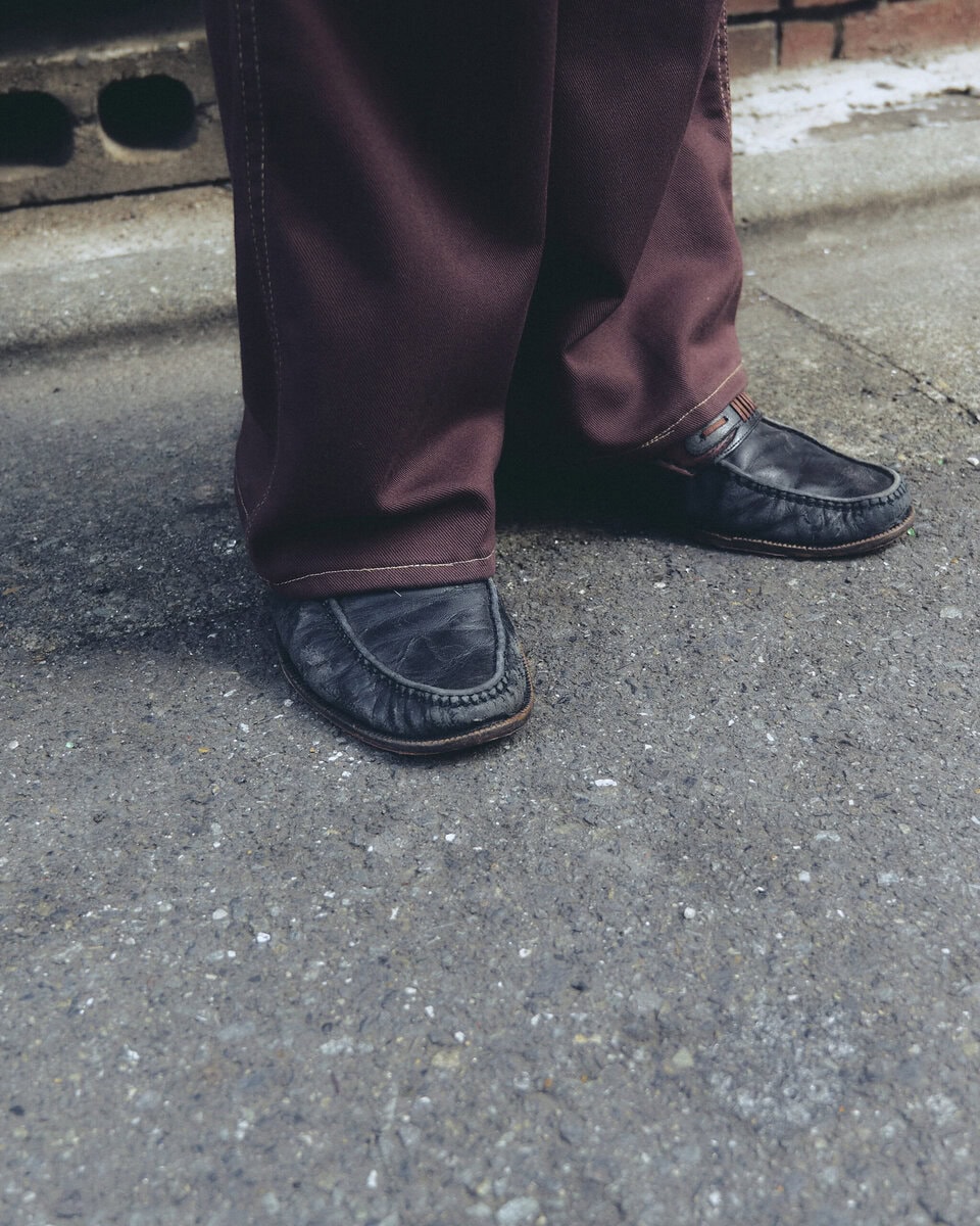 【スナップ】ヘアもアイテム選びも「70年代LOVE」ゆえのノスタルジック