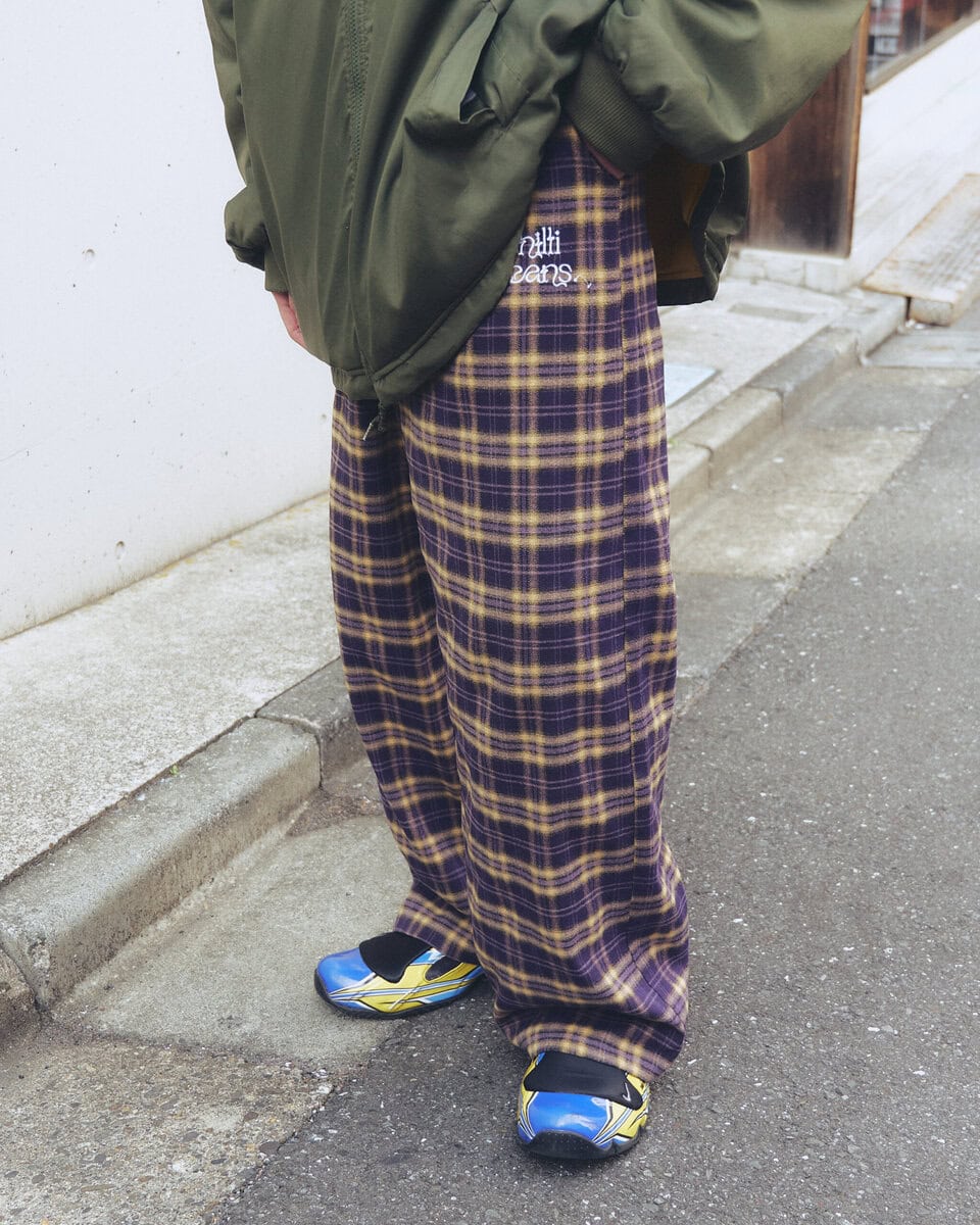 【スナップ】アイテムの組み合わせは“ダル着的”でも色選びは楽しくカラフルに