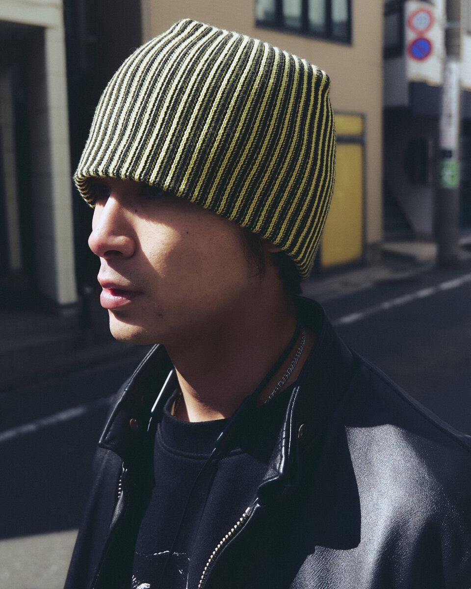 【20代スナップ】レザージャケットとスウェットパンツの“意外な”合わせが好き