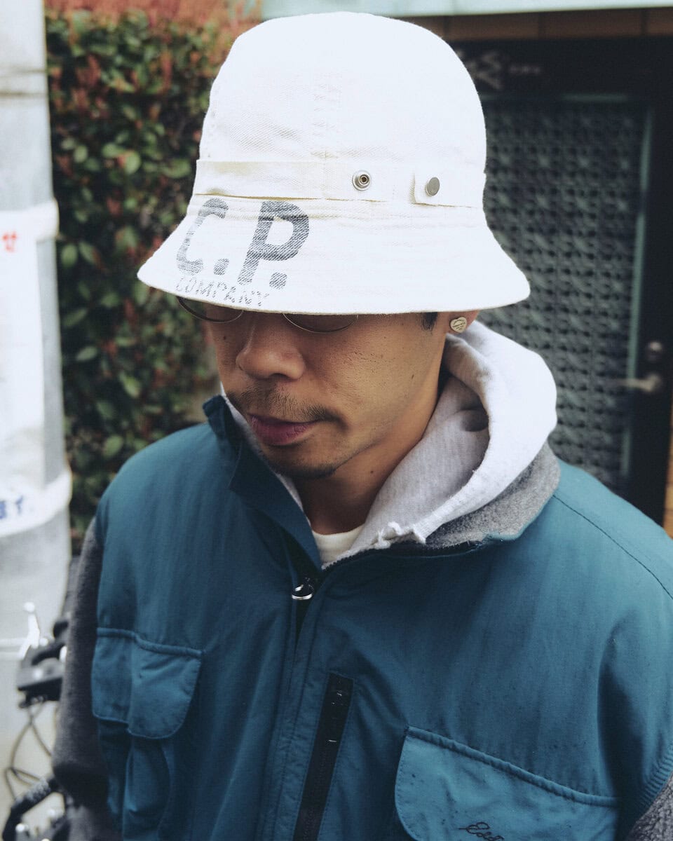 【20代スナップ】グレーのスウェットをベースに色物をいい塩梅に足して