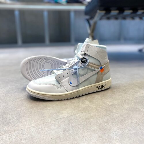 Virgil Abloh Archive (V.A.A.) × Nike（ヴァージルアブローアーカイブ (V.A.A.) ×ナイキ）のエアジョーダン1 レトロ ハイ OG 