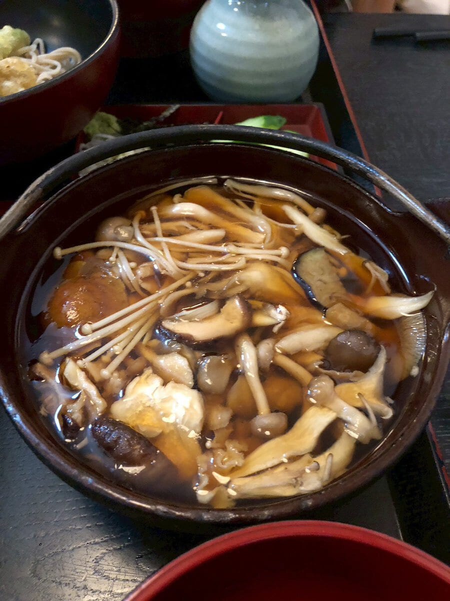 STANFORD所属のモデル・レイが好きなもの③旅先のご飯とお酒