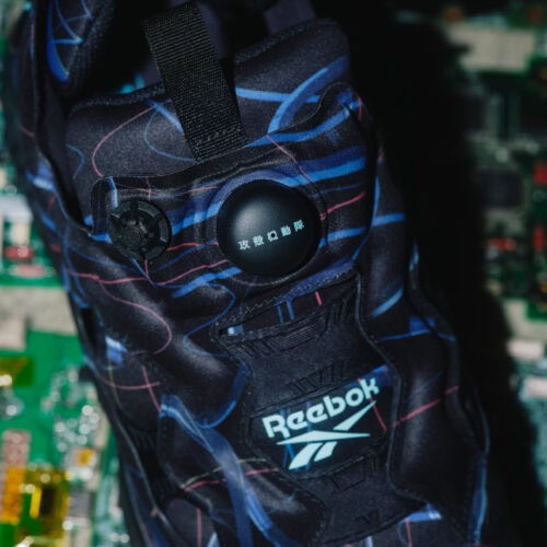 象徴的なフロントデザイン。