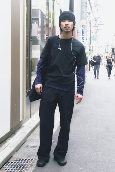 【20代スナップ@原宿】春に使えるロンT&Tシャツのモノトーンレイヤード