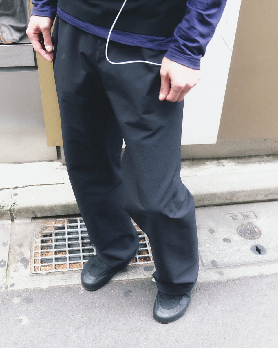 【20代スナップ＠原宿】春に使えるロンT＆Tシャツのモノトーンレイヤード