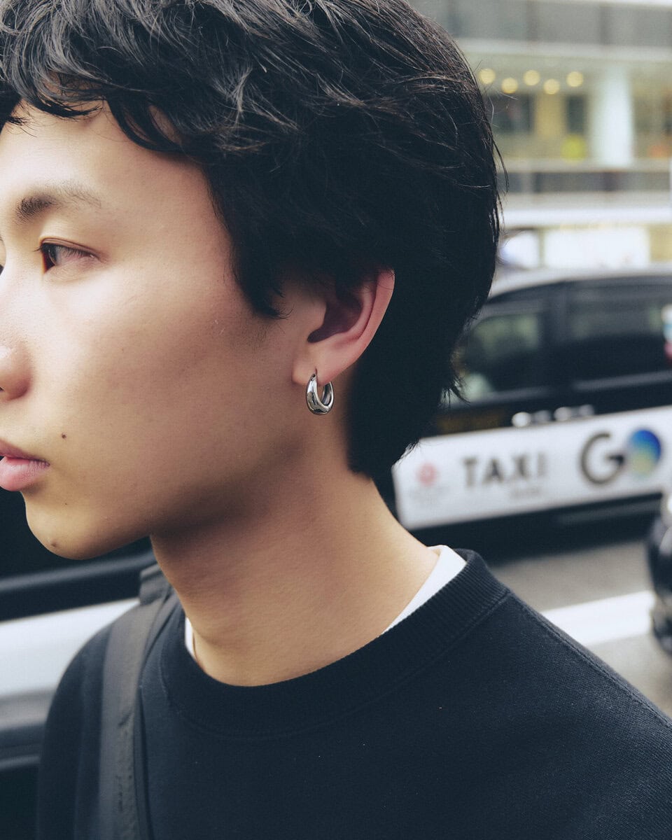 【20代スナップ@原宿】丈感、サイジングがベストバランスなオールブラックコーデ