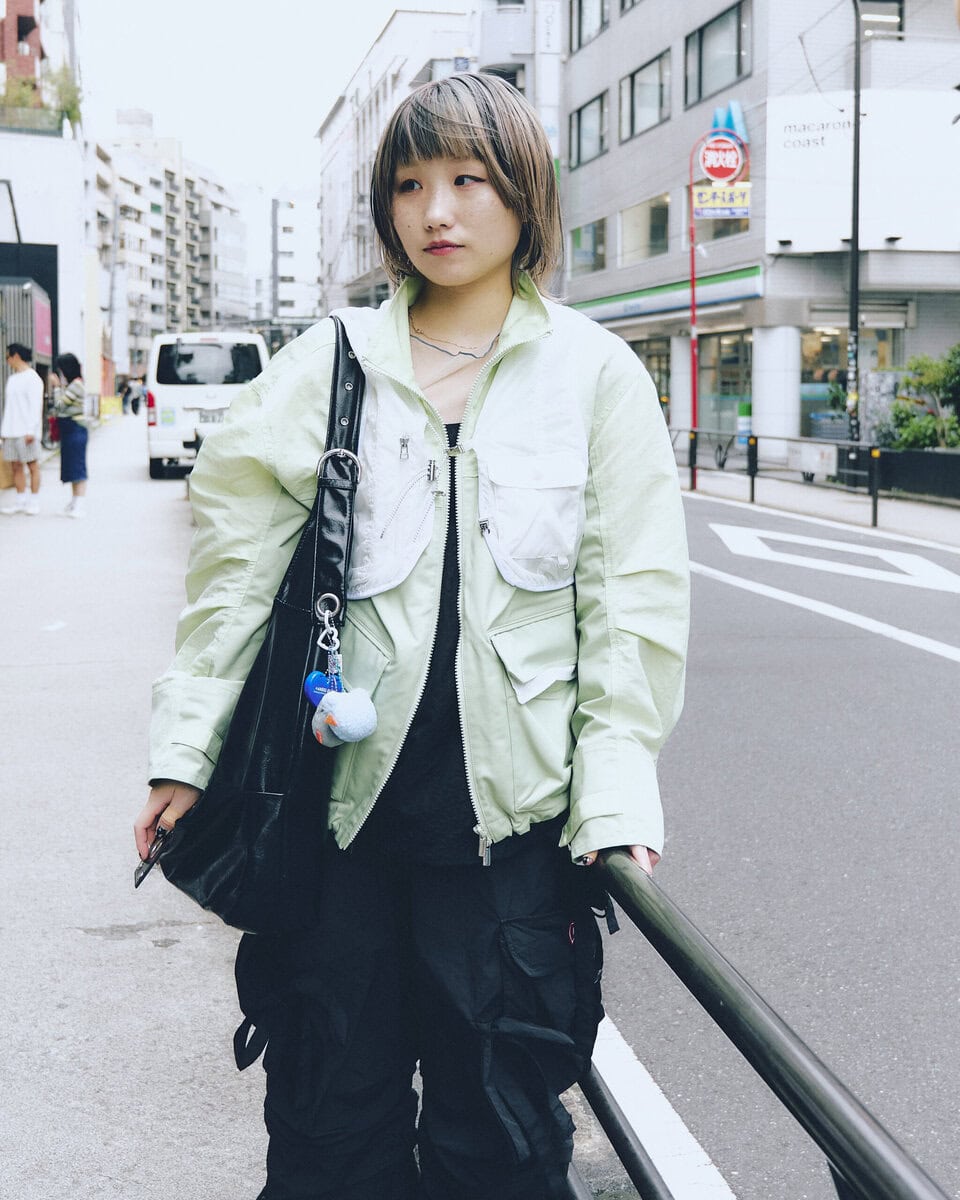 【20代スナップ@渋谷】MSSDのミリタリーパンツが絶妙なニュアンスを演出