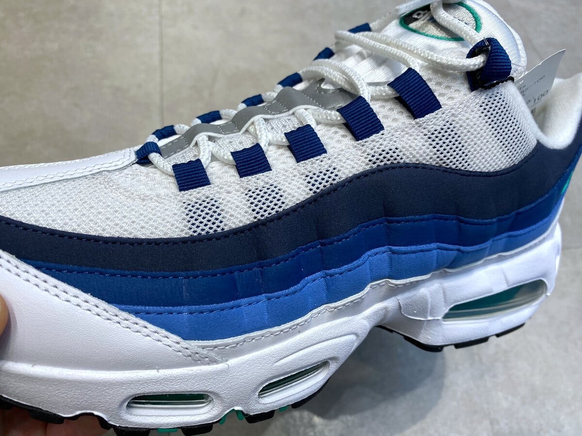 Nike（ナイキ）のエアマックス95 ビッグバブル "スレート"