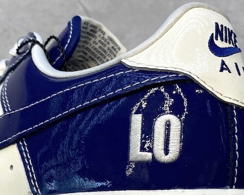 NIGO® × Nike(二ゴー × ナイキ）のエアフォース1 '01 ロー 