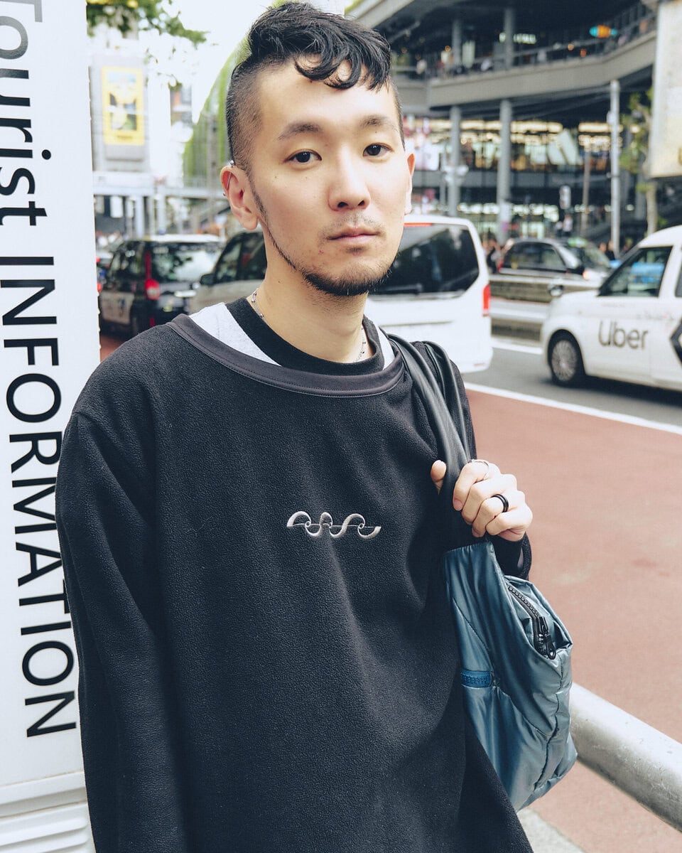 【30代スナップ@渋谷】ボトムスに視線集中!テーマは「ゴス版フォレスト・ガンプ」