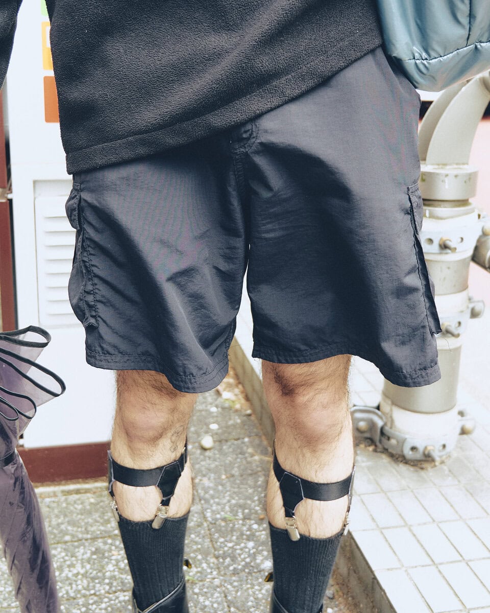 【30代スナップ@渋谷】ボトムスに視線集中!テーマは「ゴス版フォレスト・ガンプ」