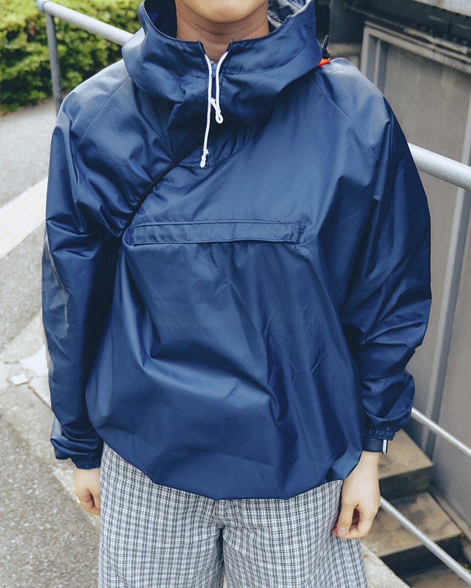 【20代スナップ@渋谷】サロモンの「リーラックス 6.0」シリーズで散歩しやすく!