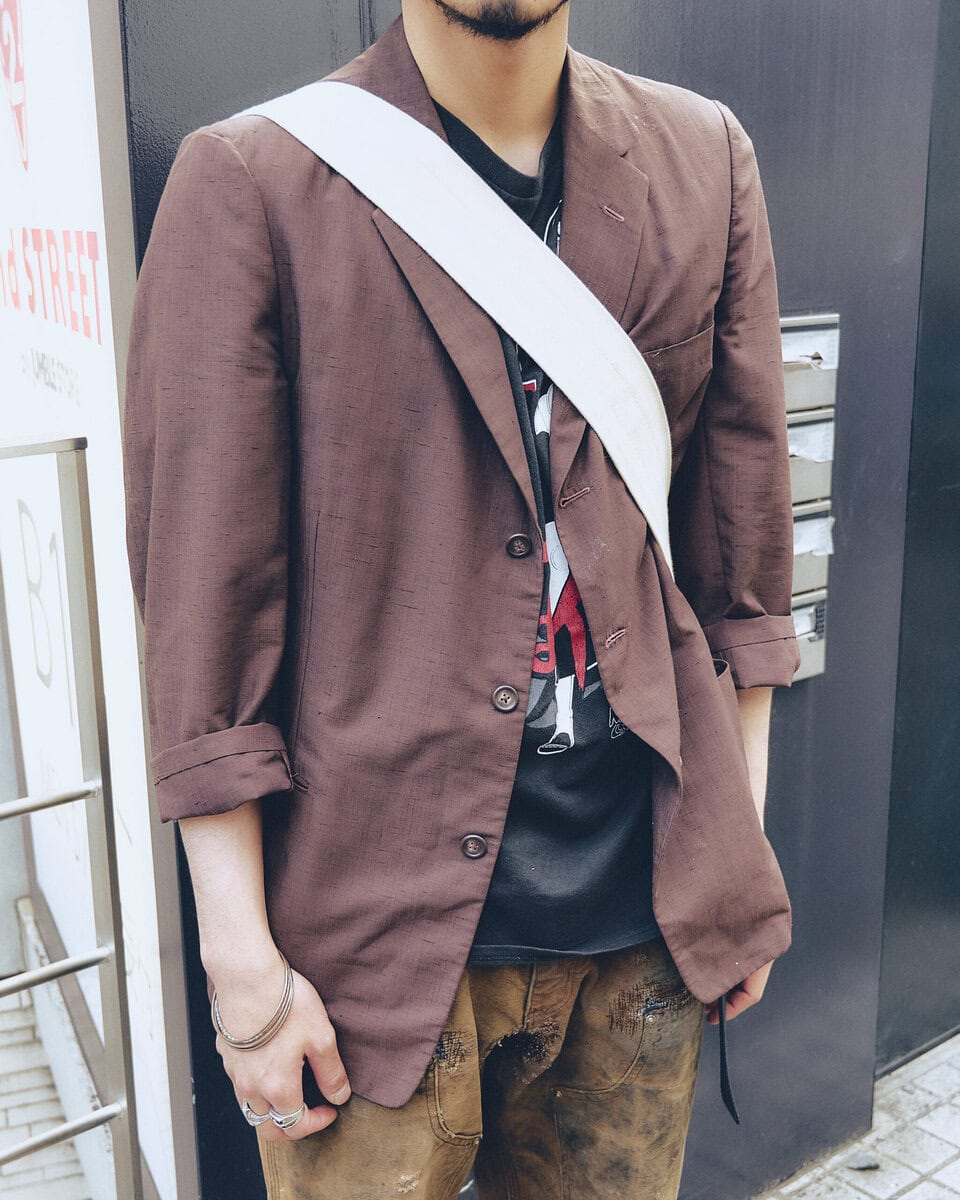 【20代スナップ@原宿】上下のカラートーンを合わせてTシャツの“映え”狙い
