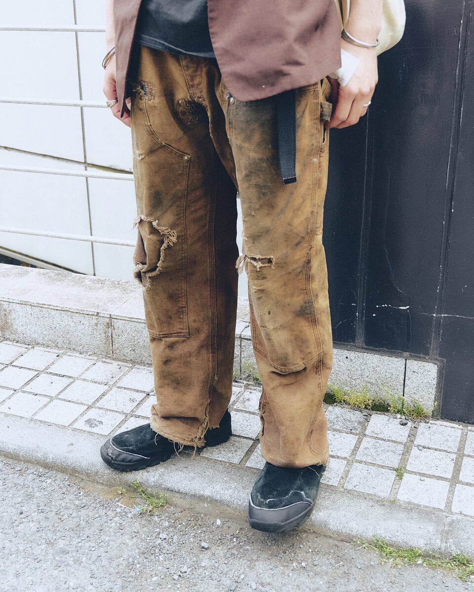 【20代スナップ@原宿】上下のカラートーンを合わせてTシャツの“映え”狙い