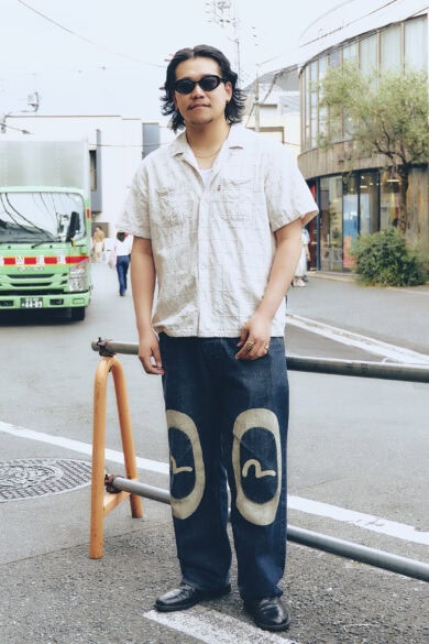 【20代スナップ＠原宿】開襟シャツにデニムにサングラス…これぞシンプル王道夏コーデ