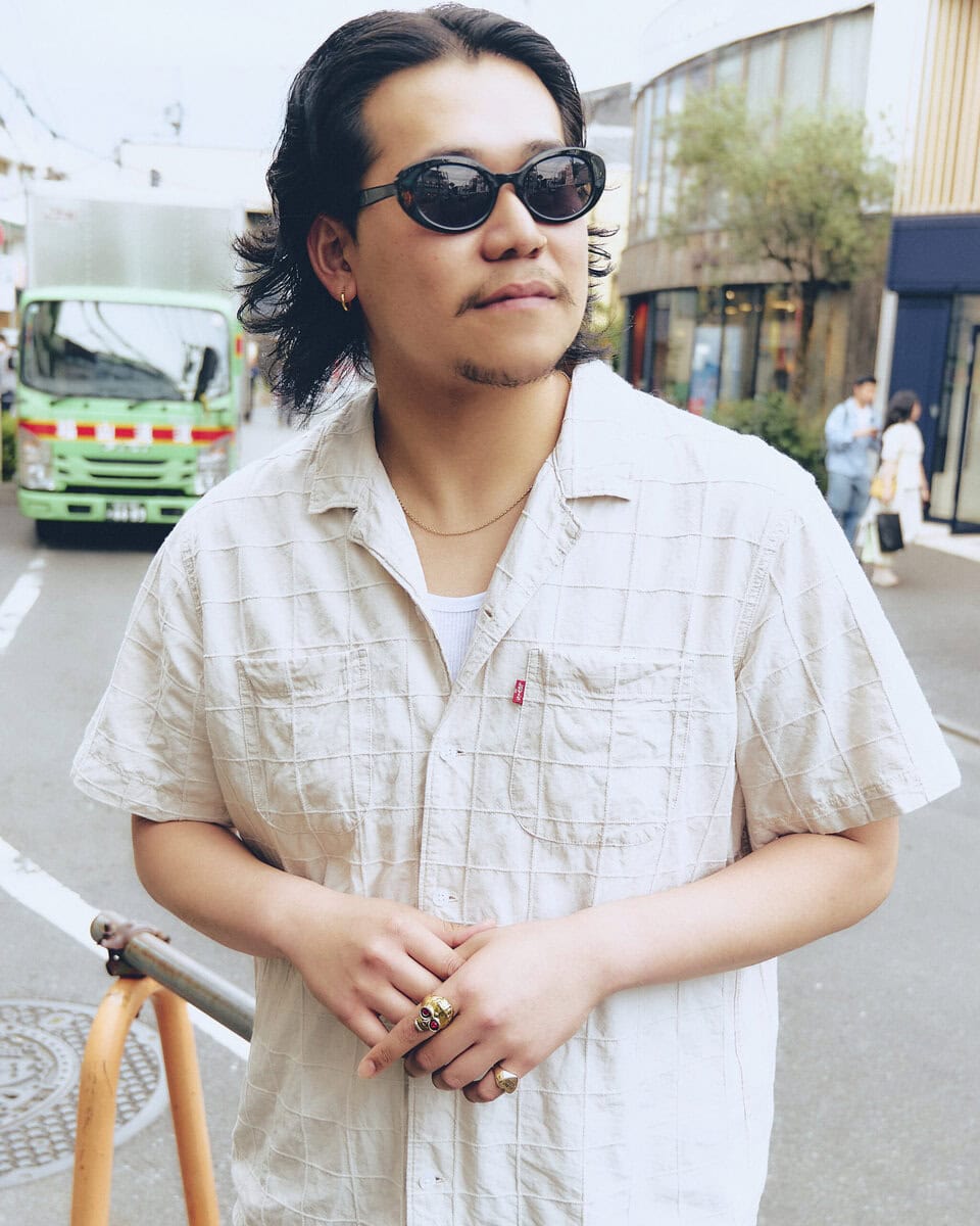 【20代スナップ@原宿】開襟シャツにデニムにサングラス…これぞシンプル王道夏コーデ