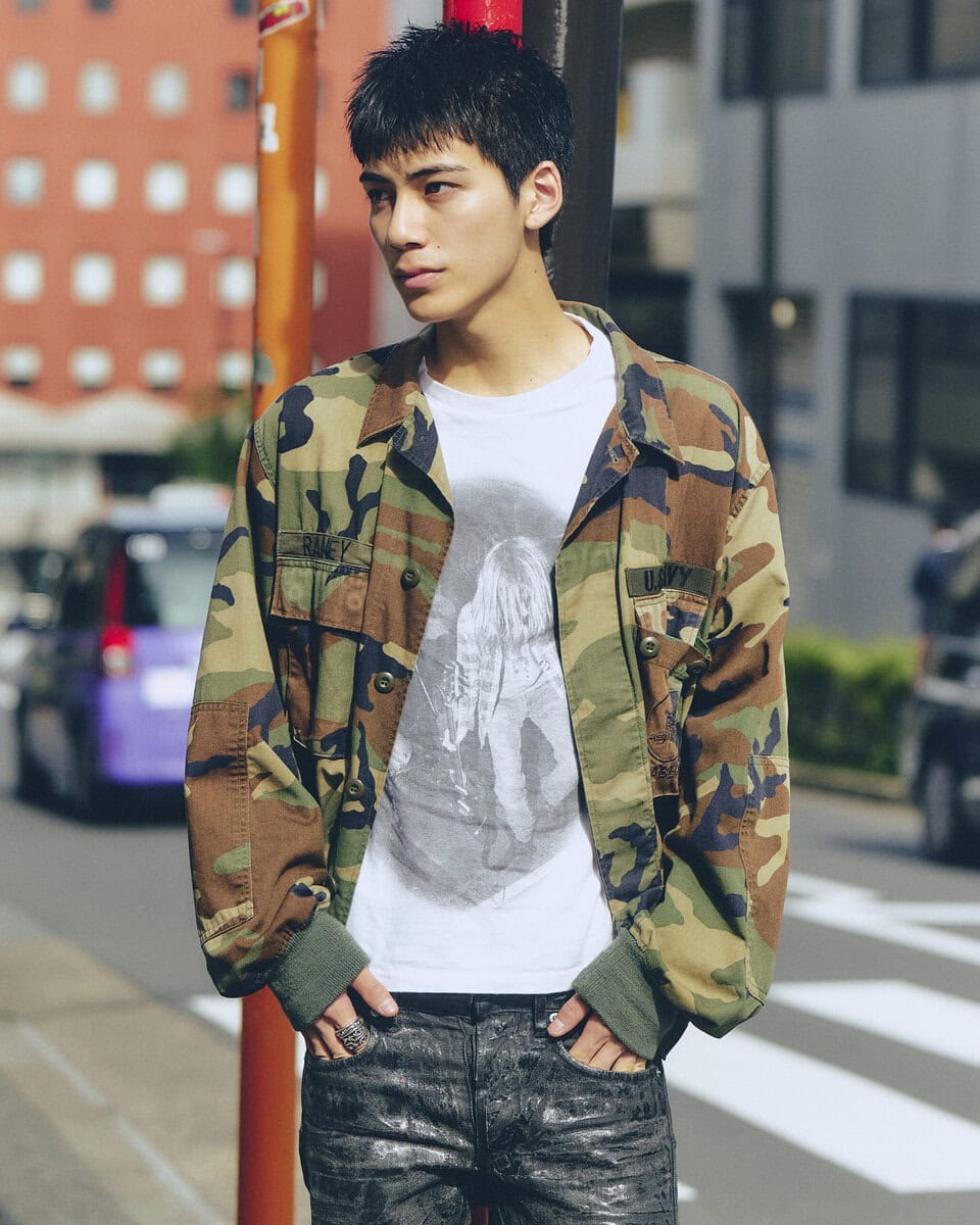 【20代スナップ＠渋谷】ボリューミーなアウターの足元にはブーツが最適なバランス
