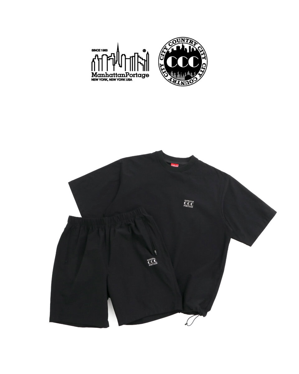 T-Shirts ¥12,980、Print Shorts ¥12,980