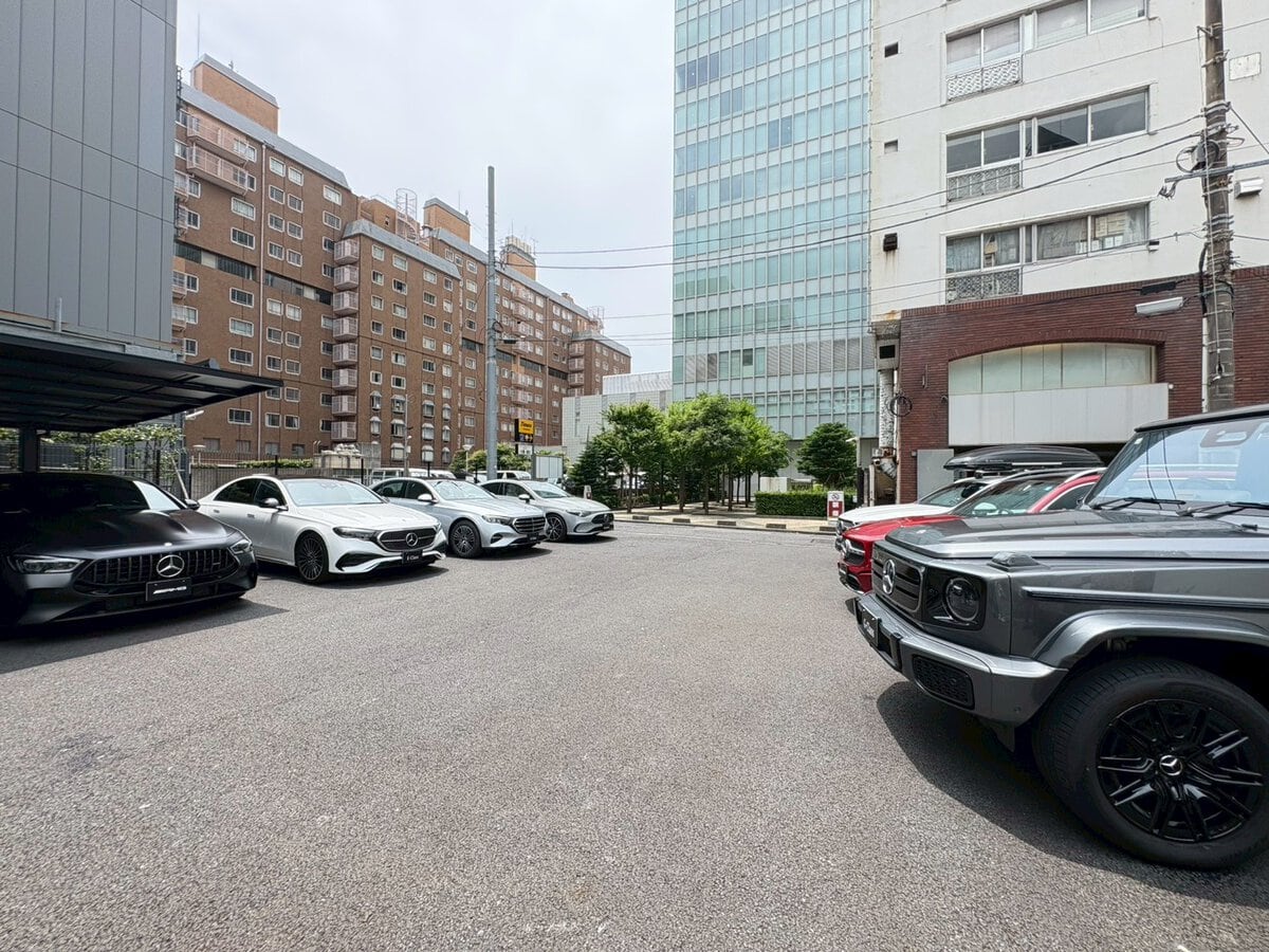 Mercedes-Benz STUDIO TOKYO(メルセデス・ベンツ ストゥーディオ トウキョウ)