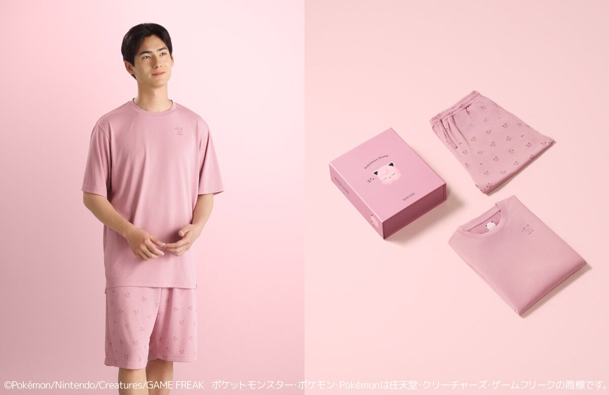 アイテムには、眠りに寄り添う落ち着いたカラーを採用。襟元の内側にはフルカラーのポケモンをワンポイントであしらい、表面には心地よい眠りを象徴するポケモンと“ZZZ”モチーフをデザインしている。