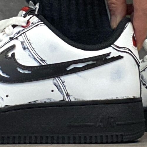 Nike（ナイキ）のエア フォース 1 