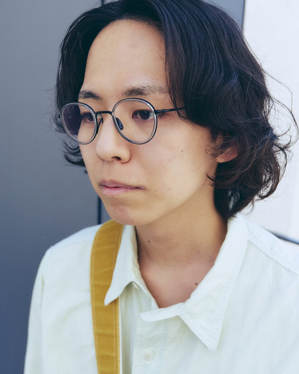 【20代スナップ@下北沢】“なるべく黒を使わない”という心がけがファッションを楽しくする?