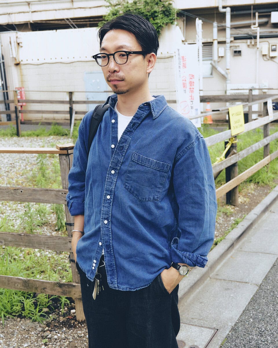 【30代スナップ＠下北沢】上下デニムでも濃淡でメリハリをつけて大人っぽい仕上がりに
